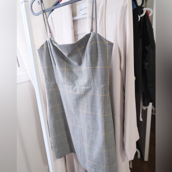 Aritzia • Wilfred Isabelle sleeveless plaid dress - Picture 1 of 8